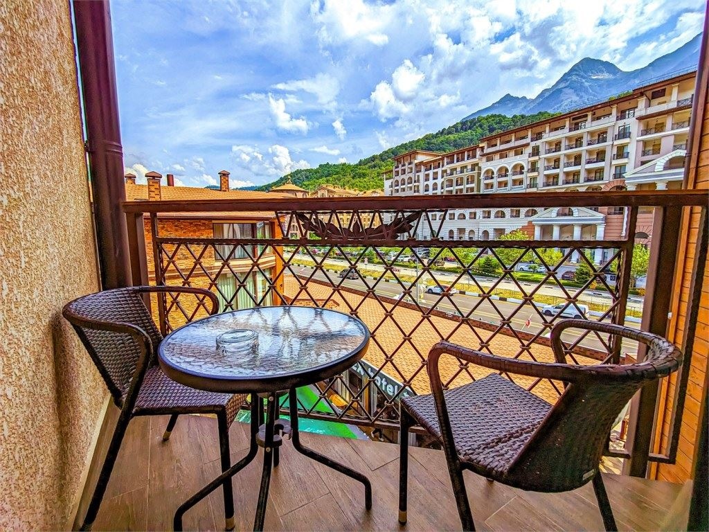 rooms-family-delux-with-balcony