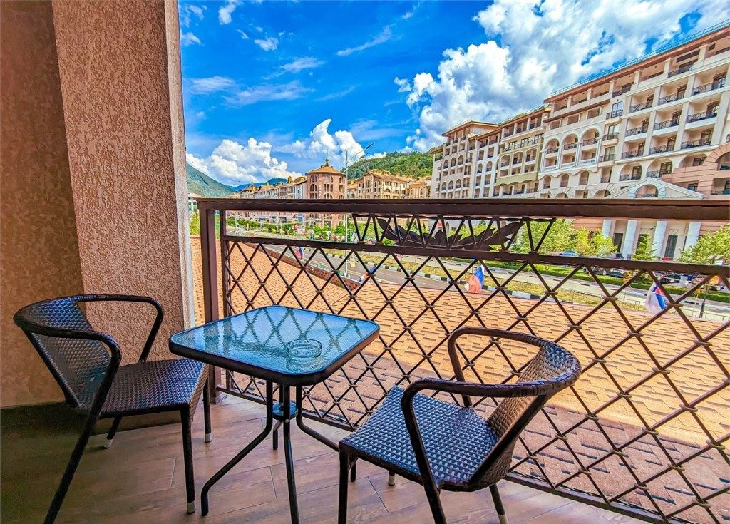 rooms-family-studoi-with-balcony