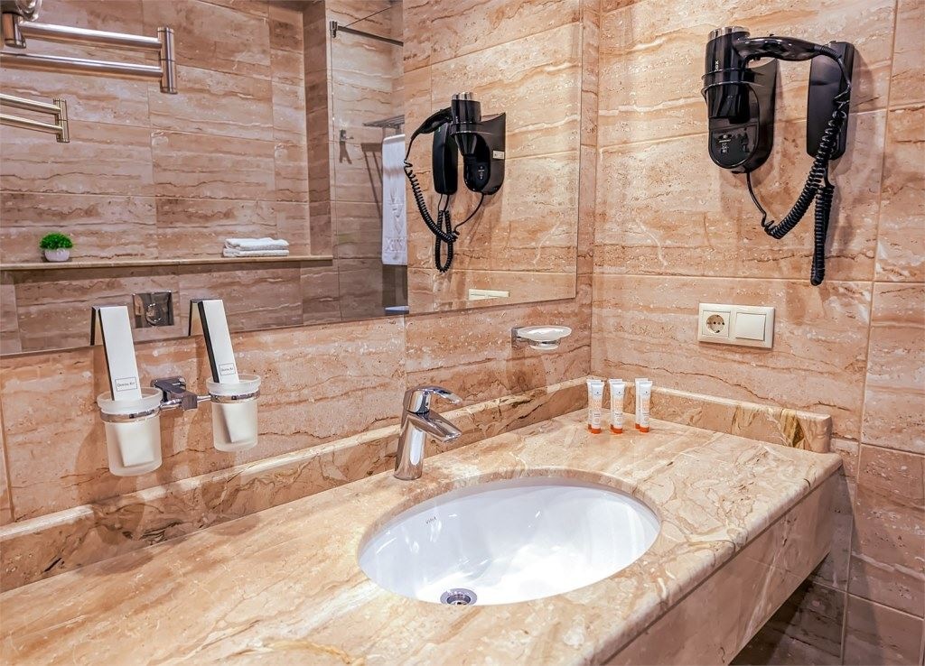 rooms-family-studoi-with-balcony