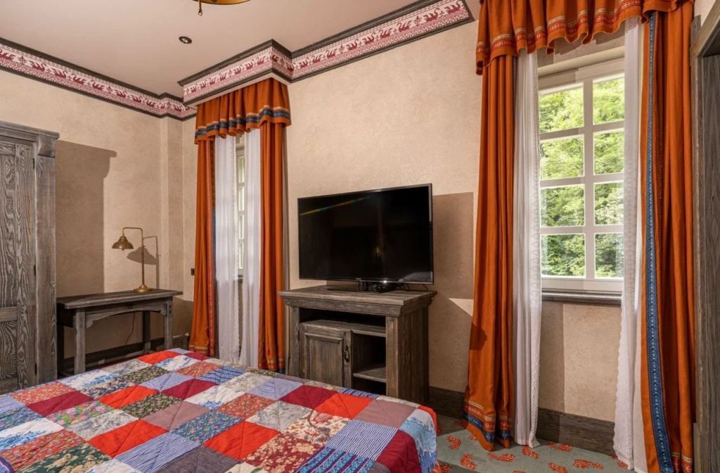 general-main-building