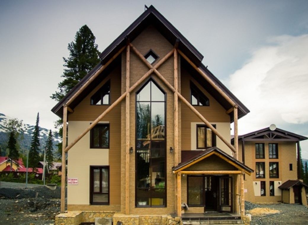 rooms-apartment-2-bedrooms-coutyardview