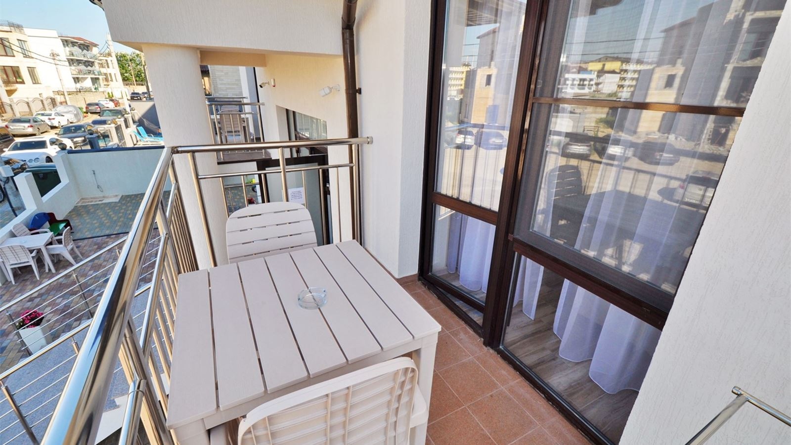 rooms-корпус-андорра-стандарт-с-раскладным-двуспальным-диваном