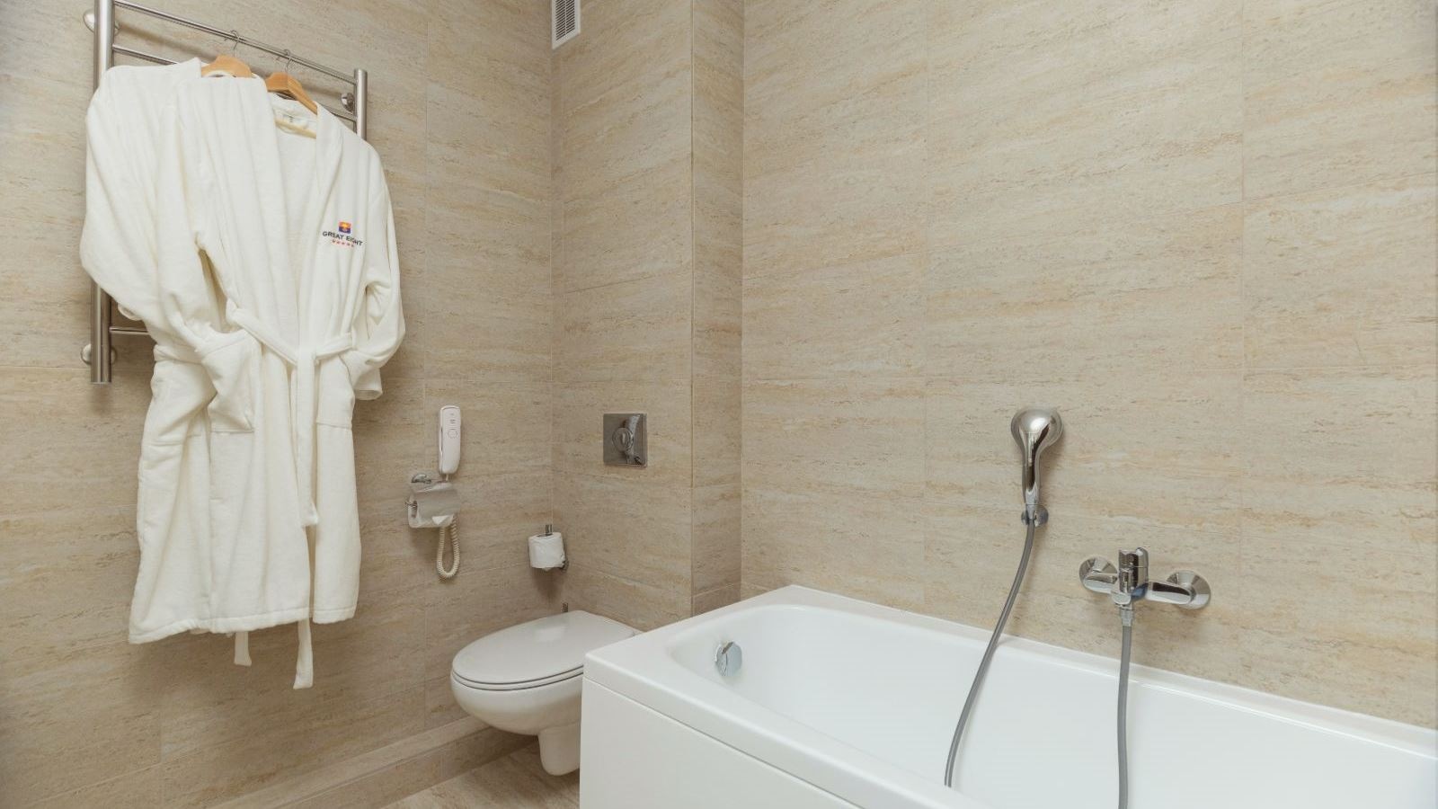 rooms-room-family-1-bedroom