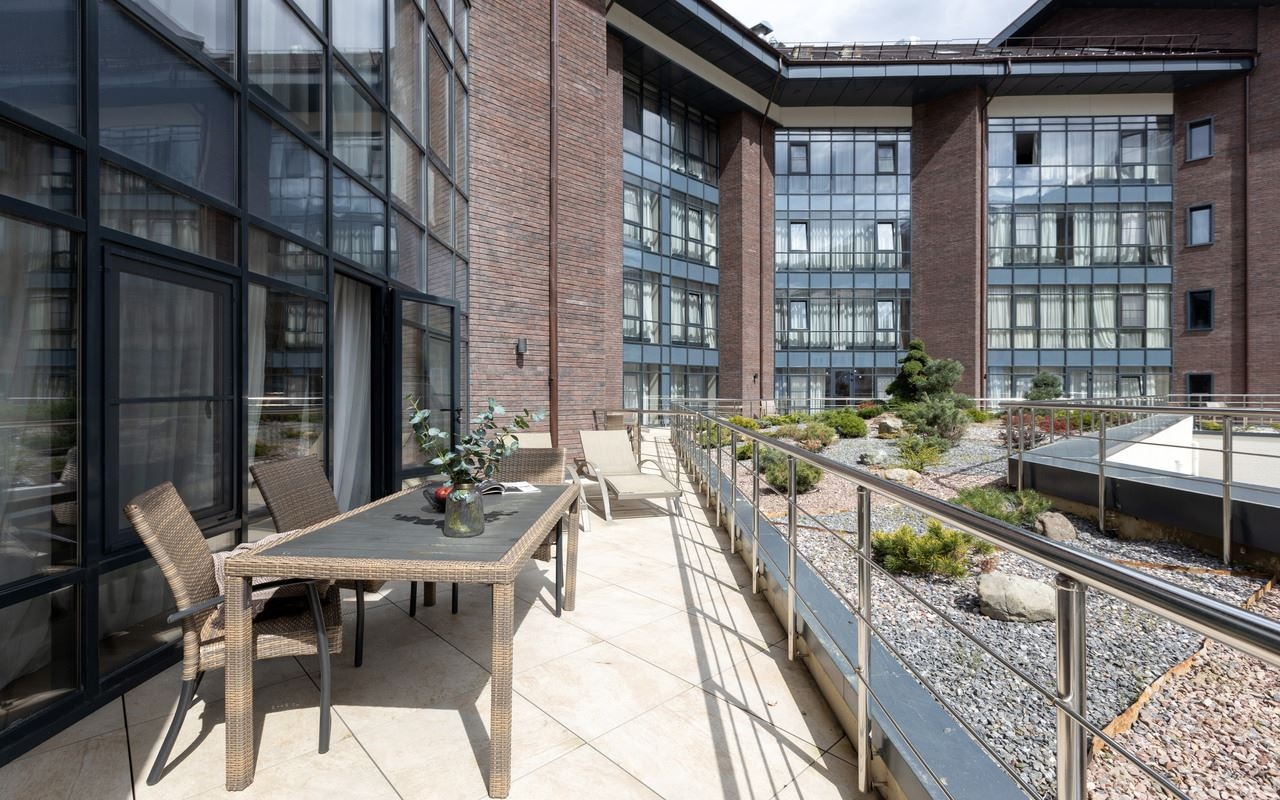 rooms-deluxe-terrace