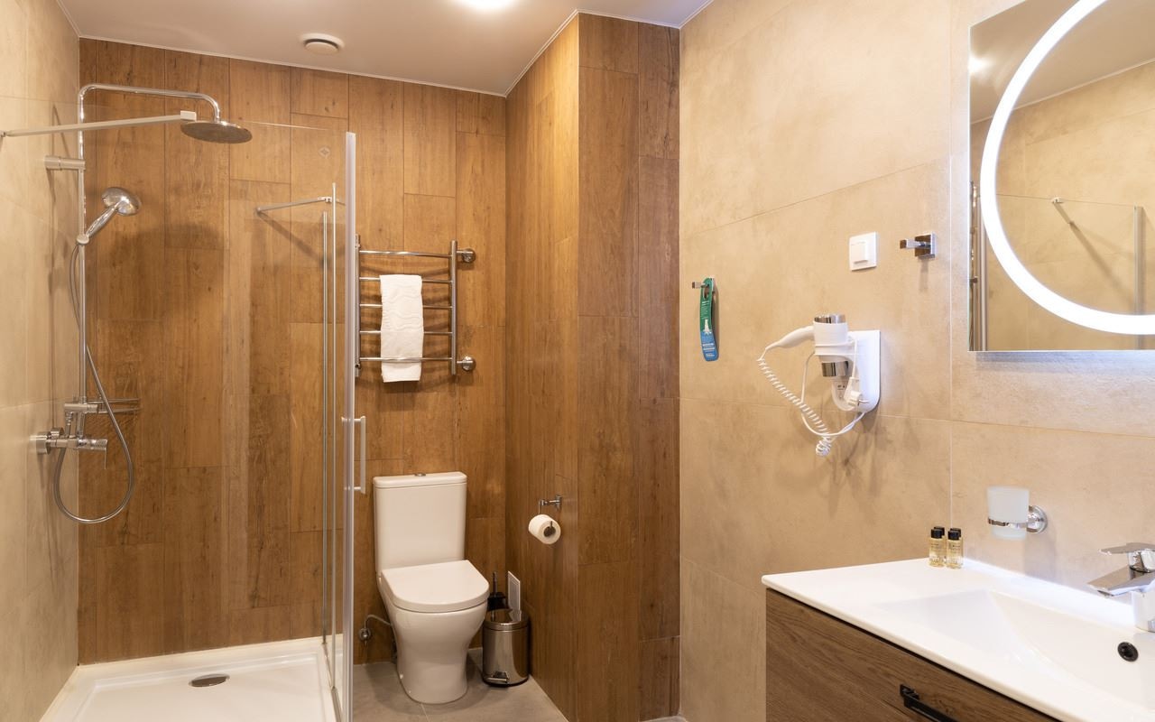 rooms-comfort-terrace