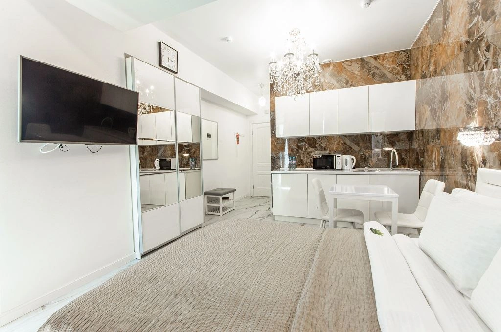 rooms-de-luxe-with-balcon-and-kiichen