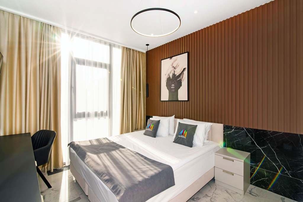 rooms-luxe-2-room-1st-floor