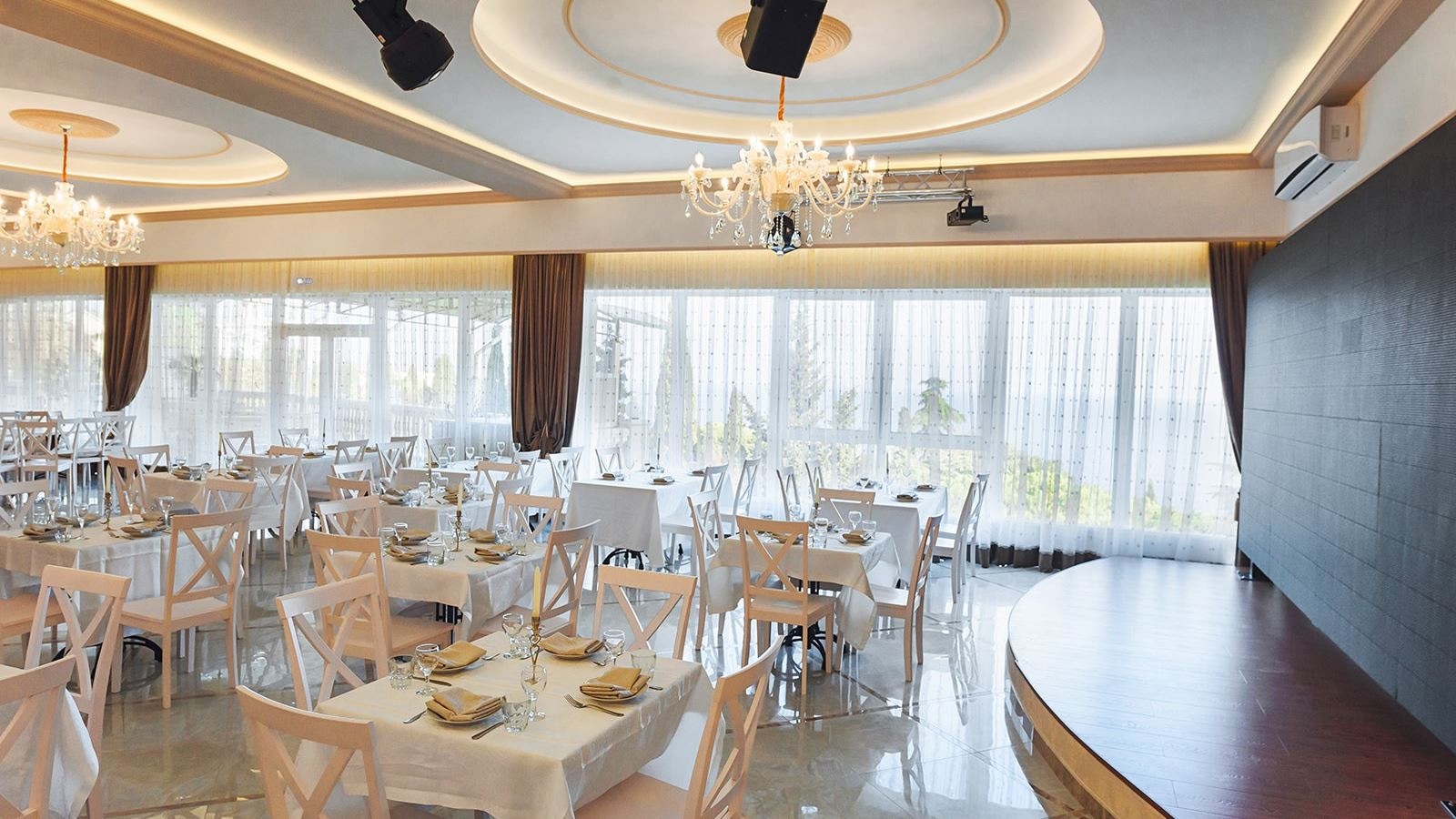 restaurants-restoran