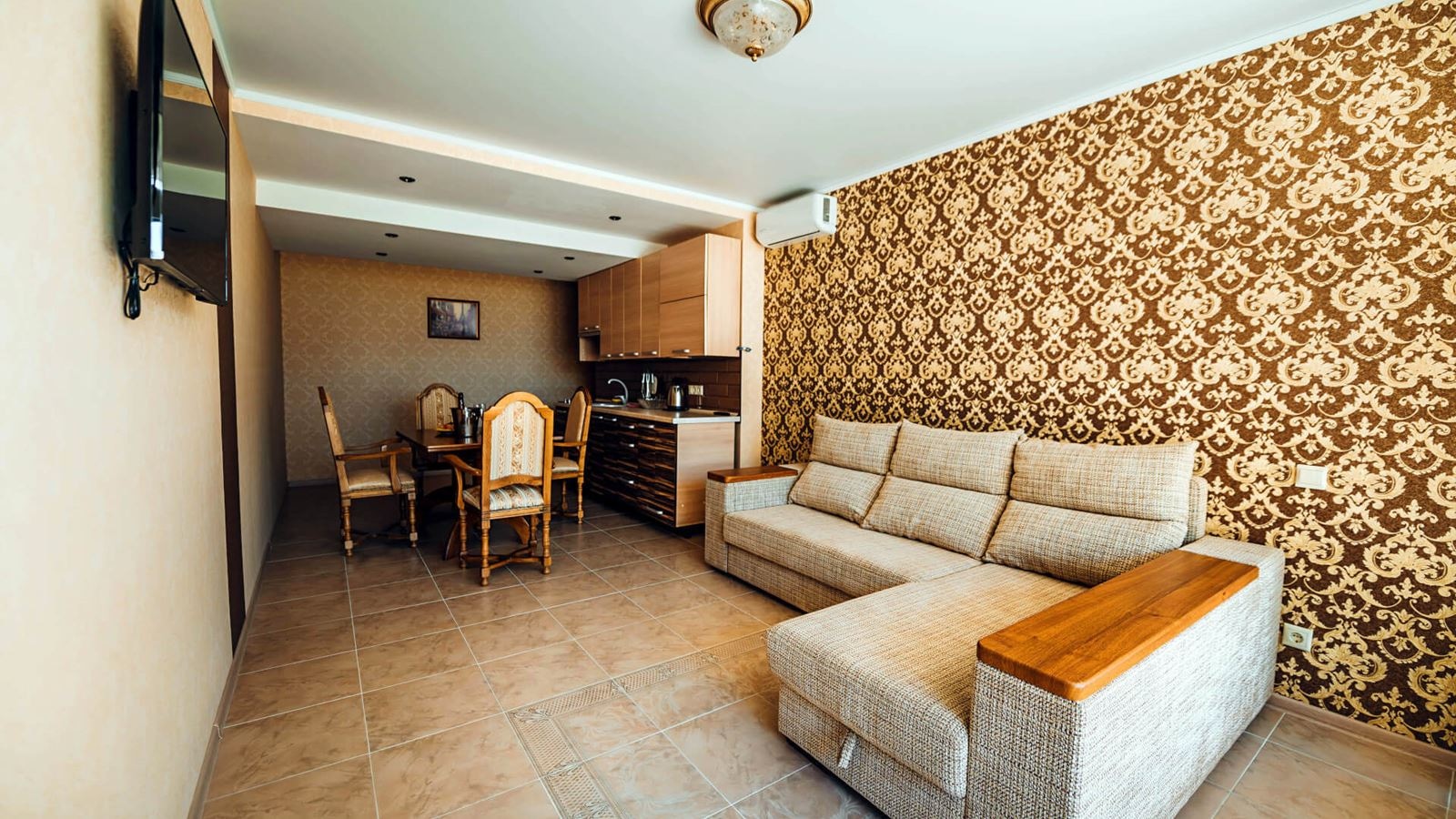 rooms-apart-family-relax