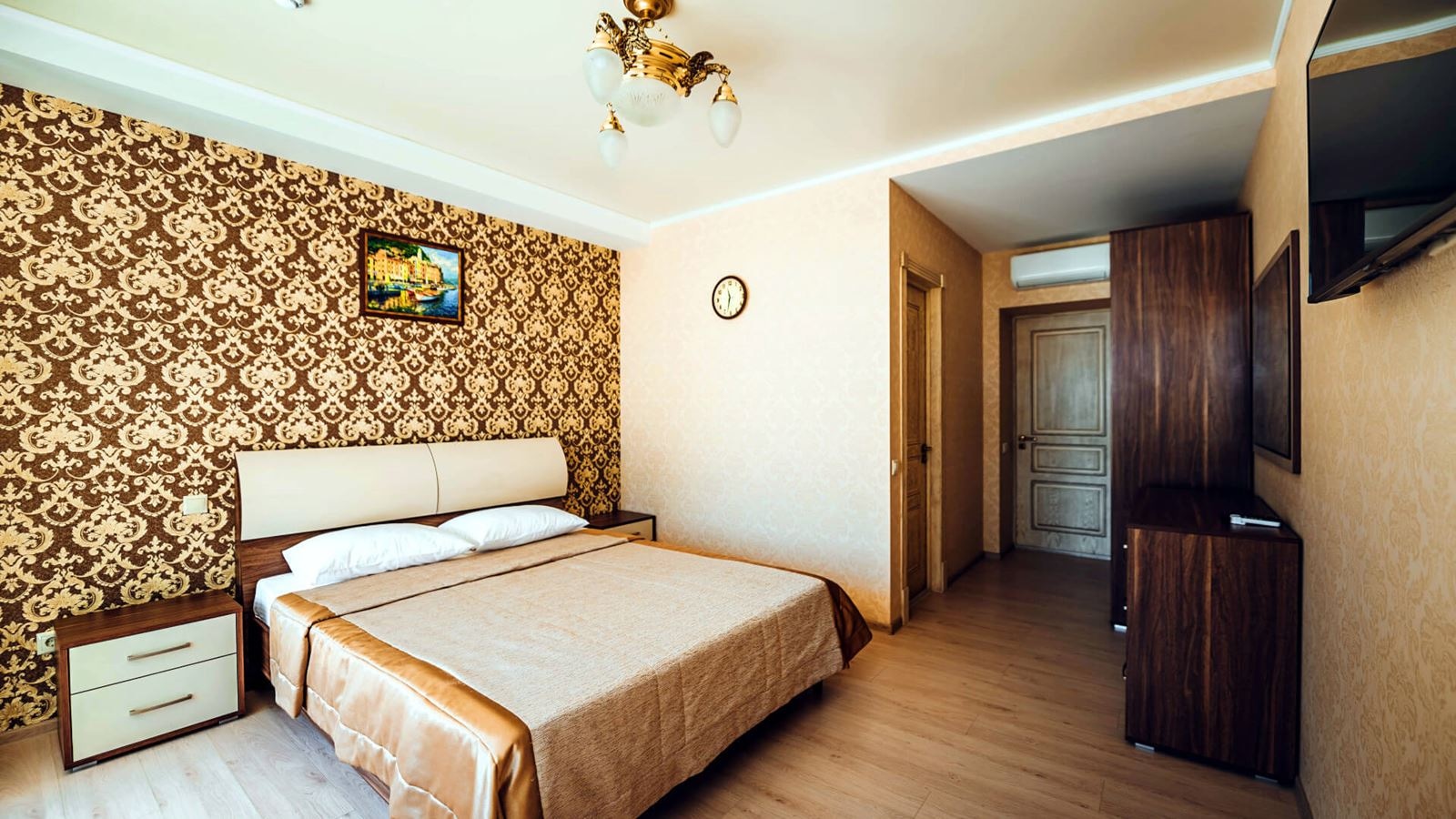 rooms-apart-family-relax