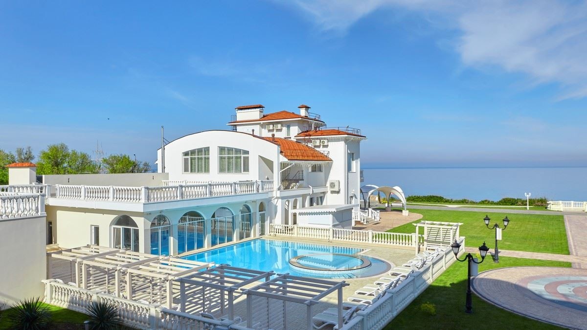 general-main-building