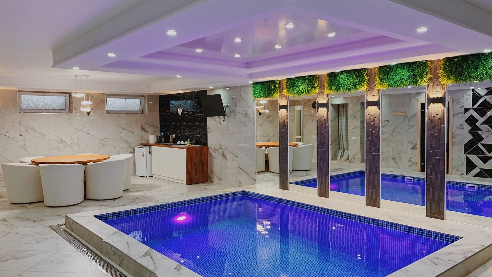 pools-indoor-pool