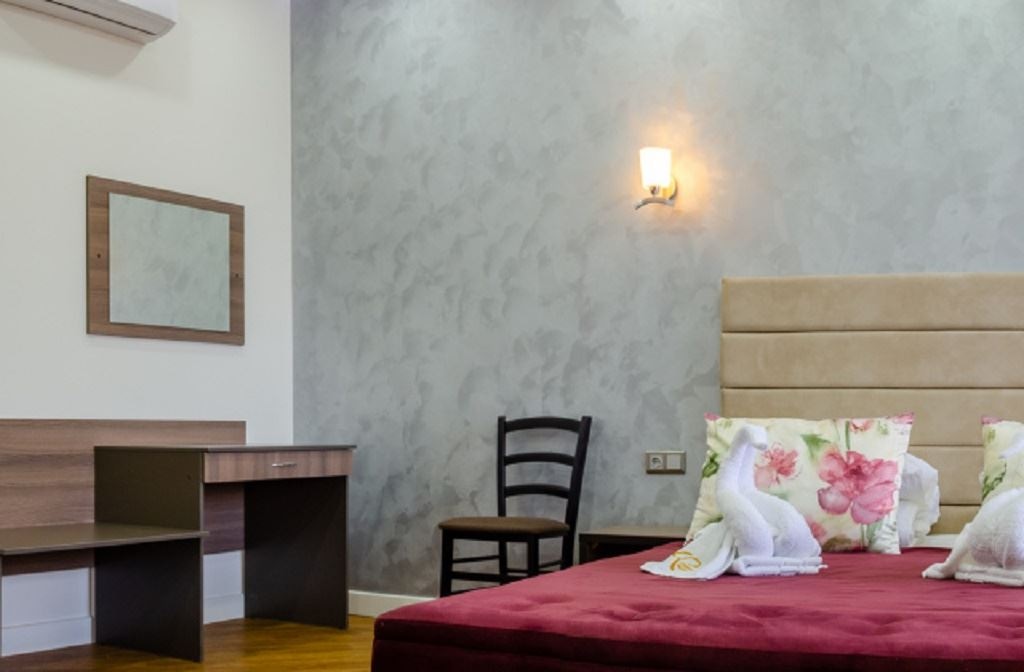 rooms-2bed-junior-suite-building-2