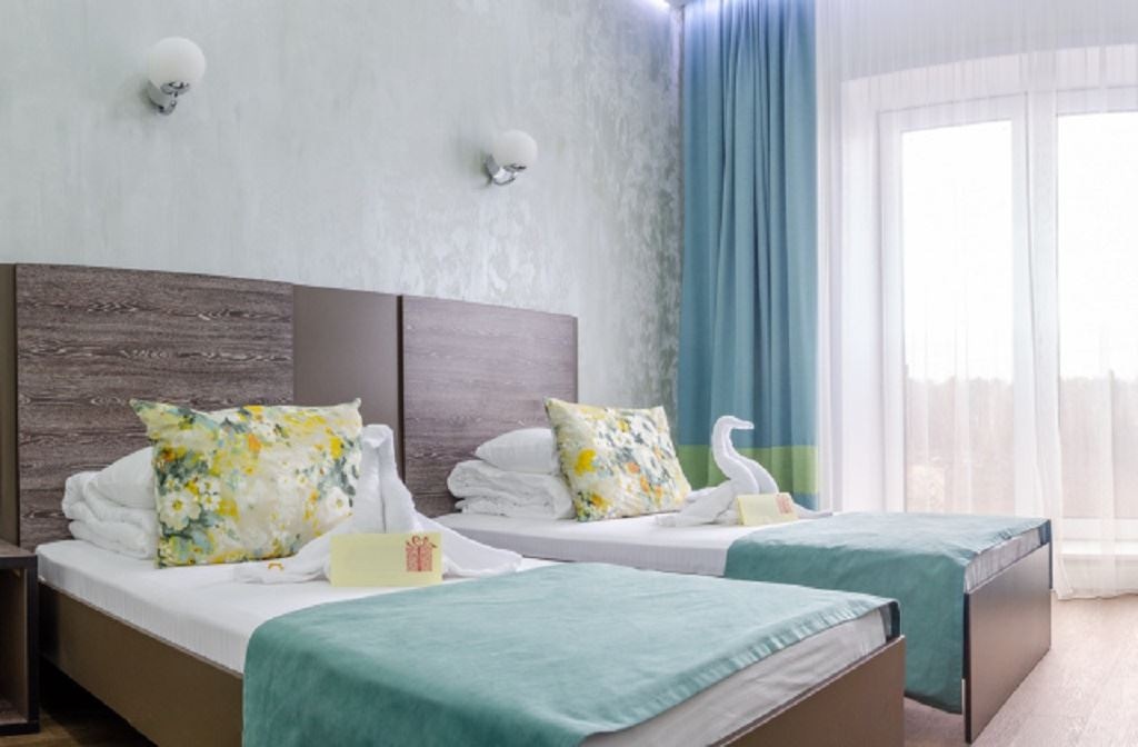 rooms-2local-standard-building-2