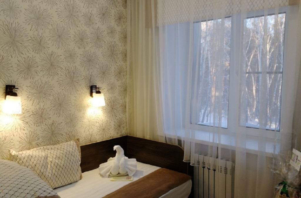 rooms-1local-economy-building-1