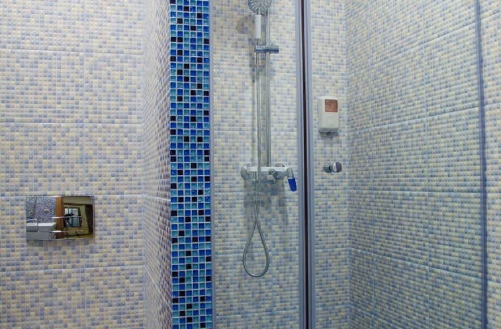 rooms-1local-economy-building-1