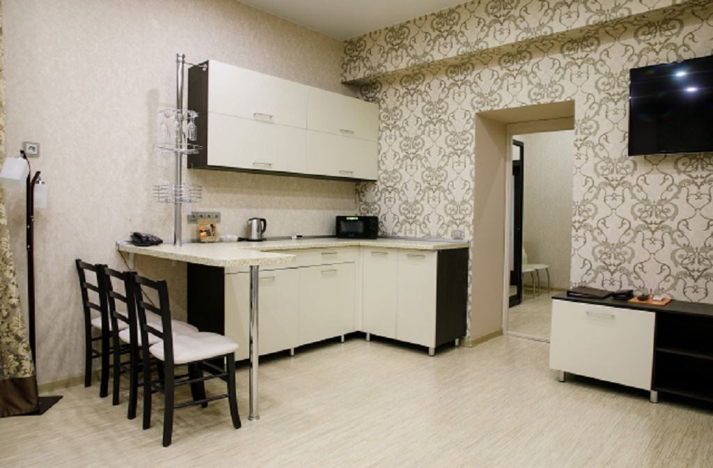 rooms-4bed-family-building-1