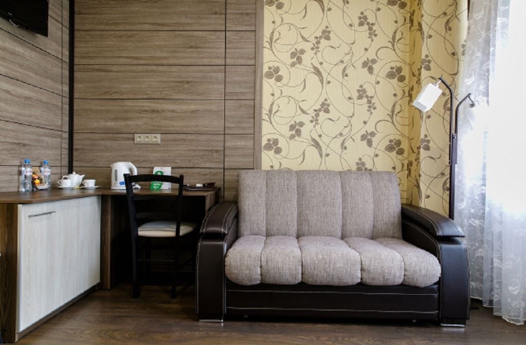 rooms-2bed-suite-building-1