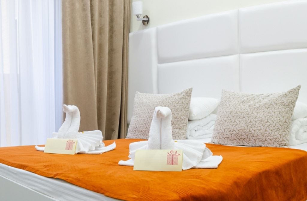 rooms-2bed-suite-bldg2