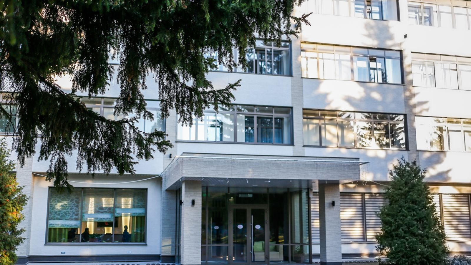 general-main-building