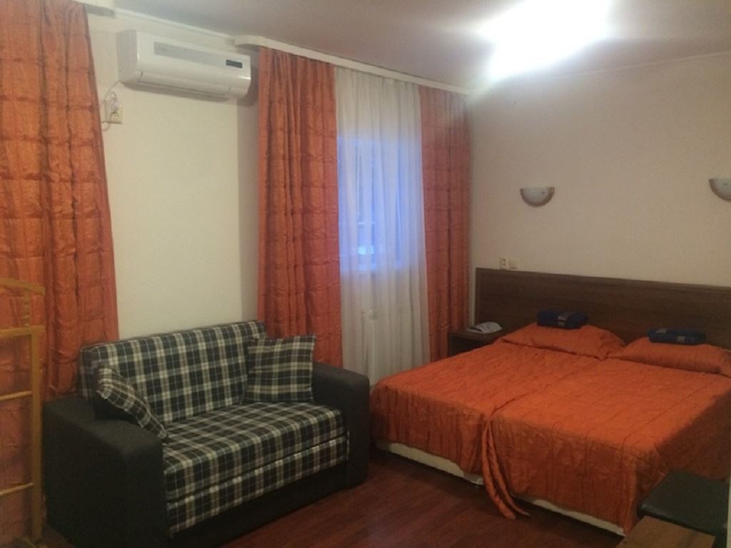 rooms-2bed-cottage-standard