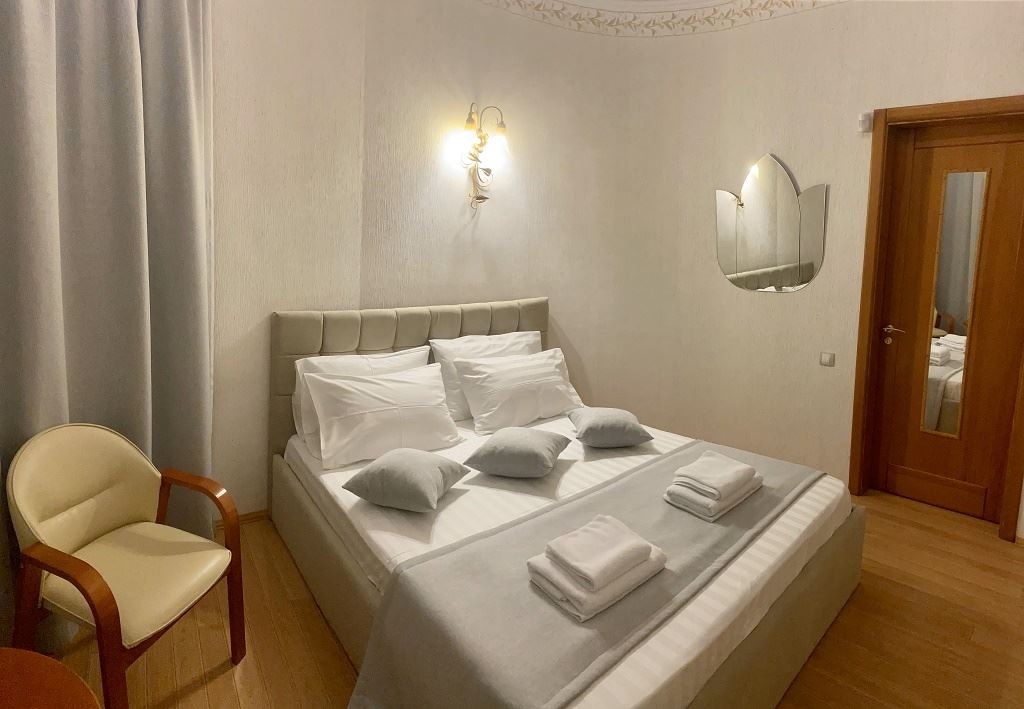 rooms-12bed-cottage-manor4