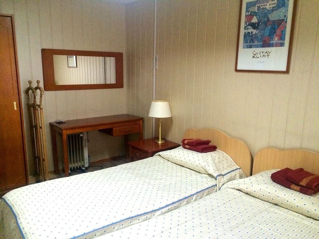 rooms-4bed-hotel-sosnovaya