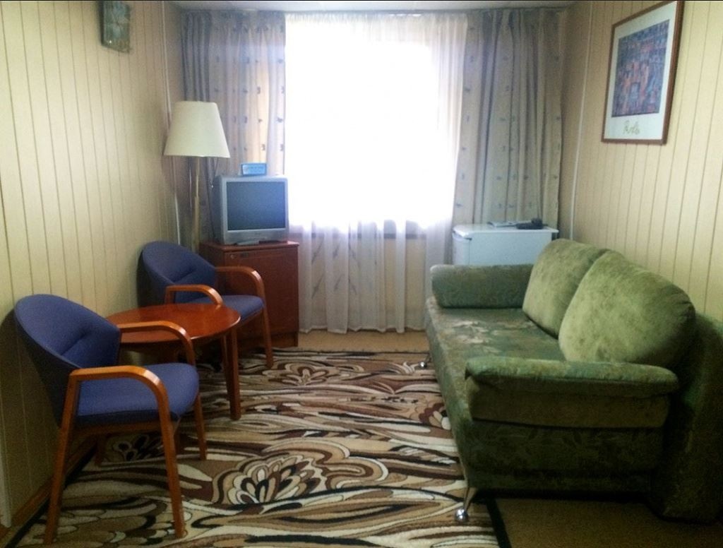 rooms-4bed-hotel-sosnovaya