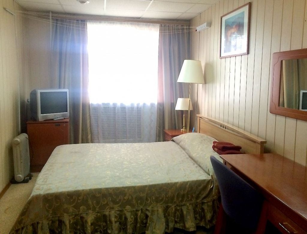 rooms-1bed-sosnovaya-hotel