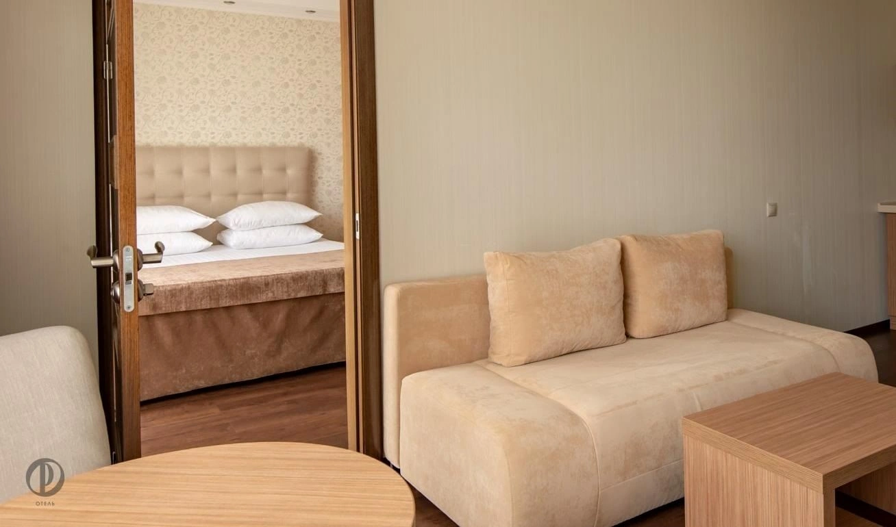 rooms-luxe-premium-kor1