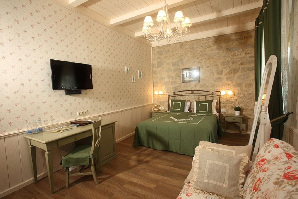 rooms-economy-junior-suite-without-balcony