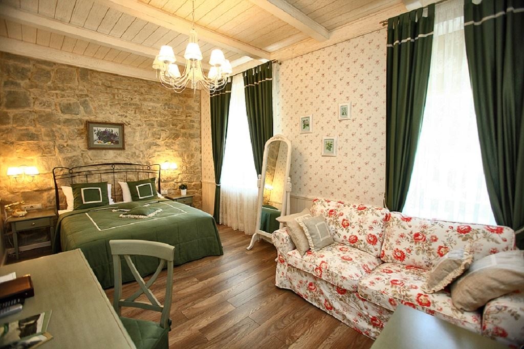 rooms-economy-junior-suite-without-balcony