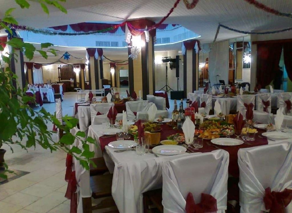 restaurants-osnovnoii-restoran