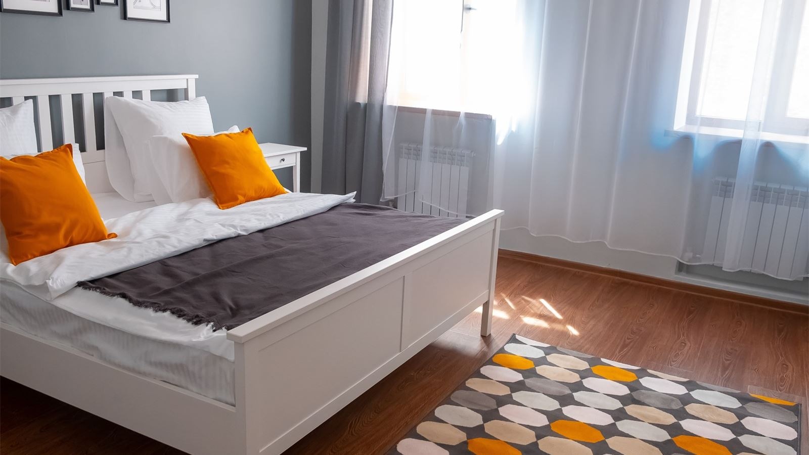 rooms-5bed-3room-berd-apartment