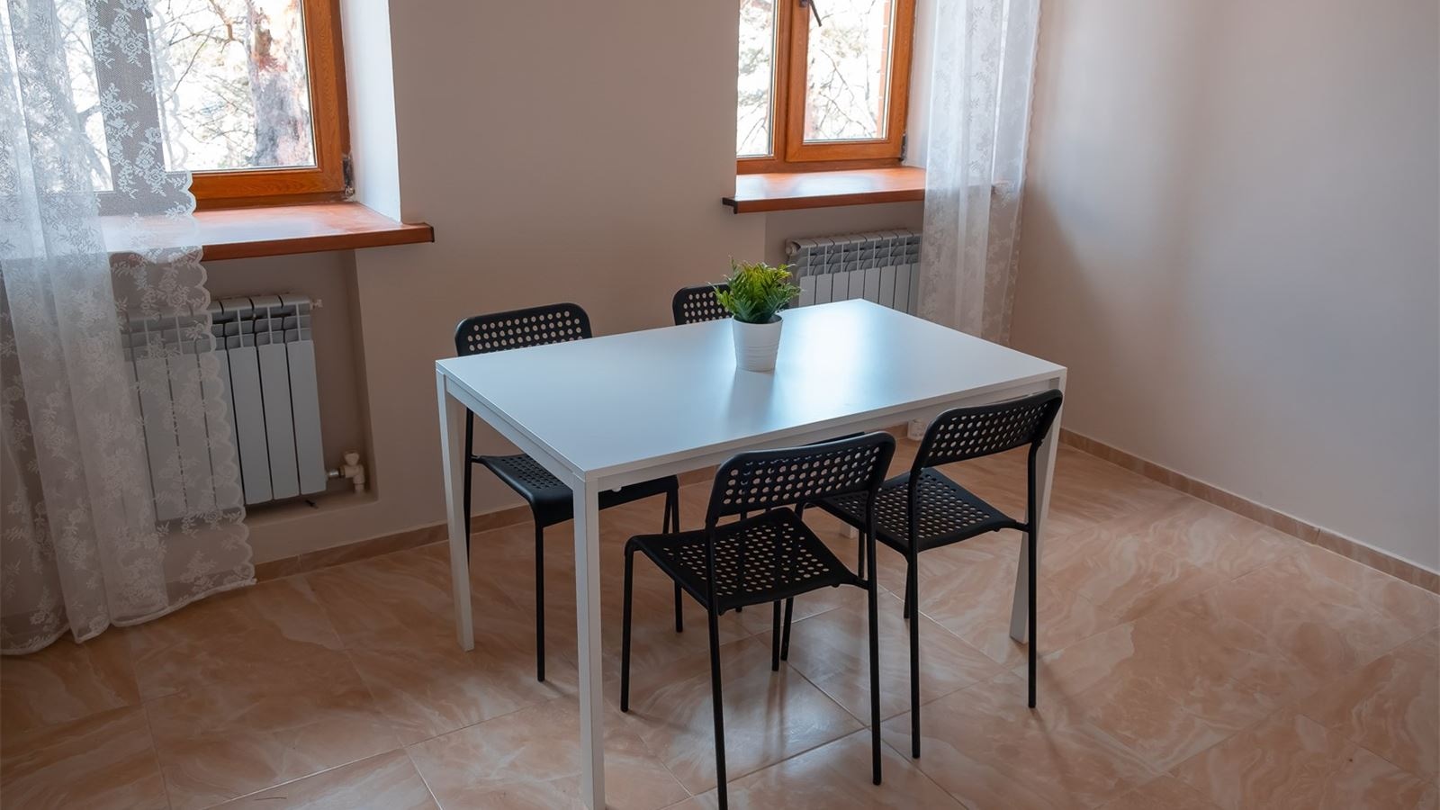 rooms-5bed-3room-berd-apartment