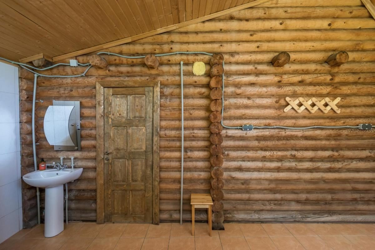 rooms-housebathhouse