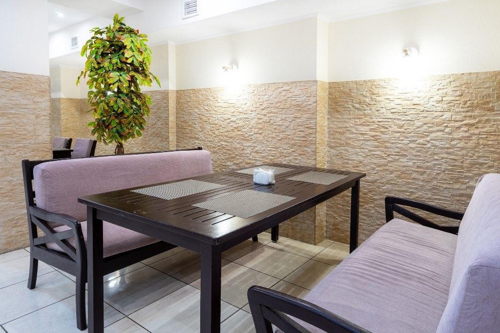 restaurants-restaurant