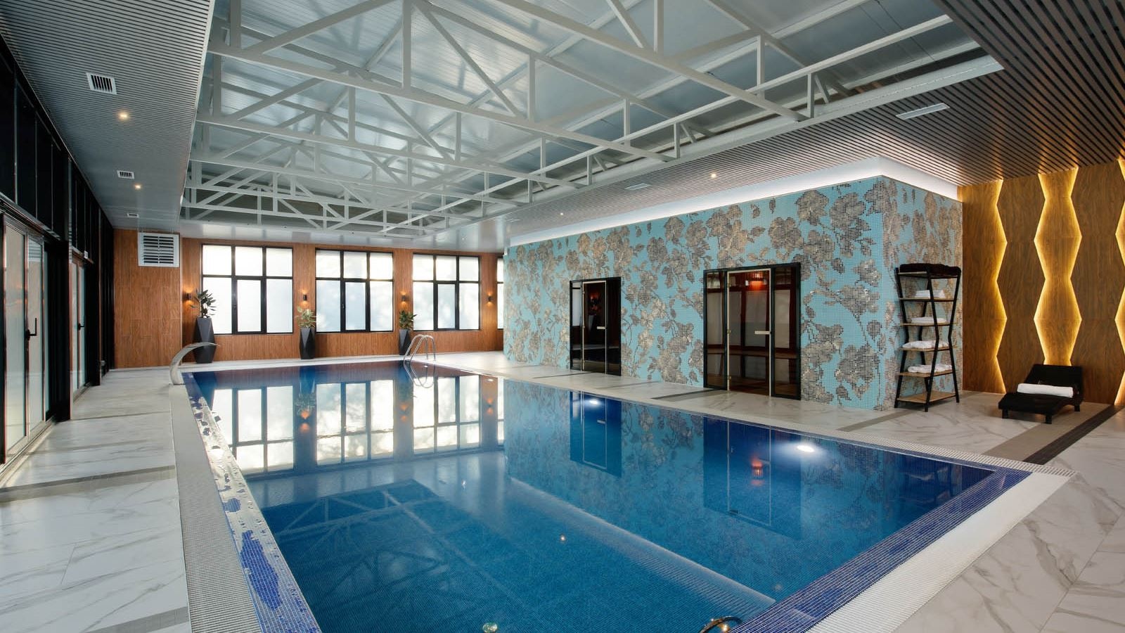 pools-indoor-pool