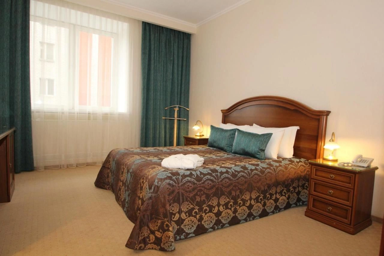 rooms-2-local-business-room