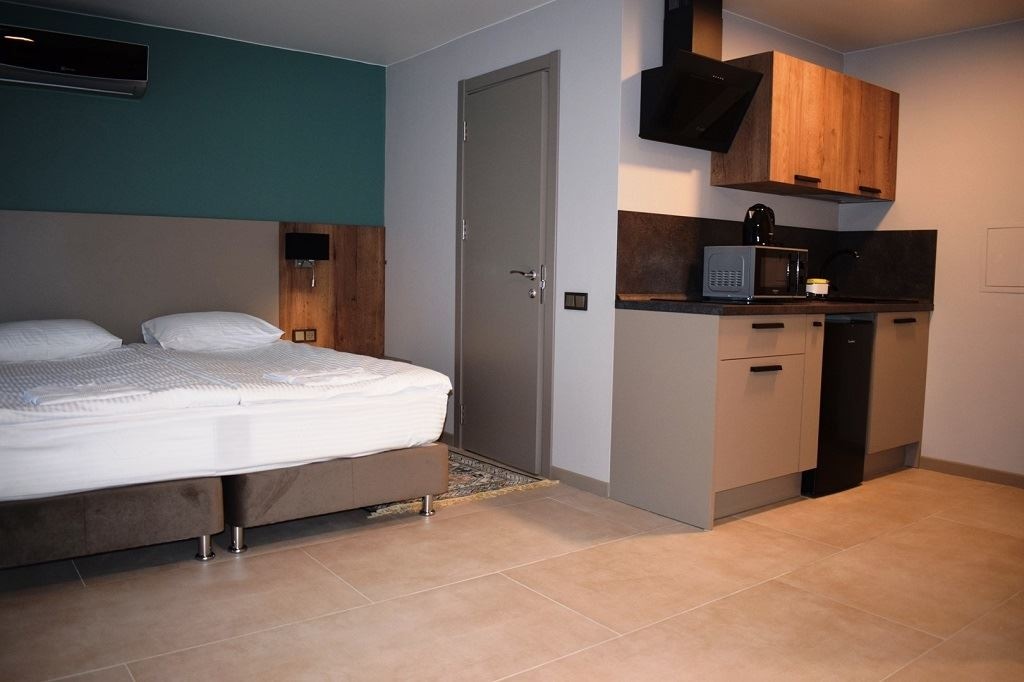 rooms-studio-with-balcony