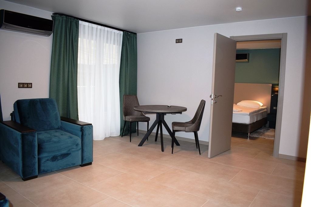 rooms-1-room-apartament-with-balcony