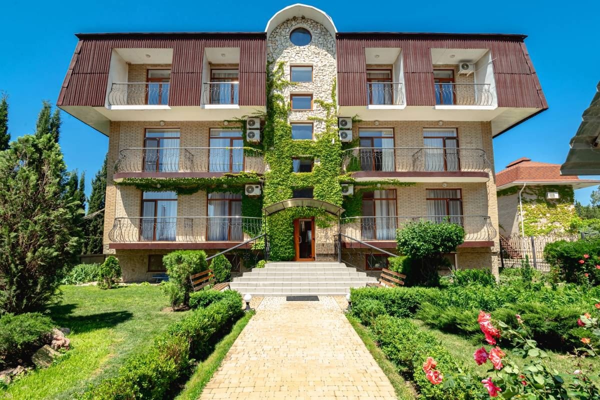 general-main-building