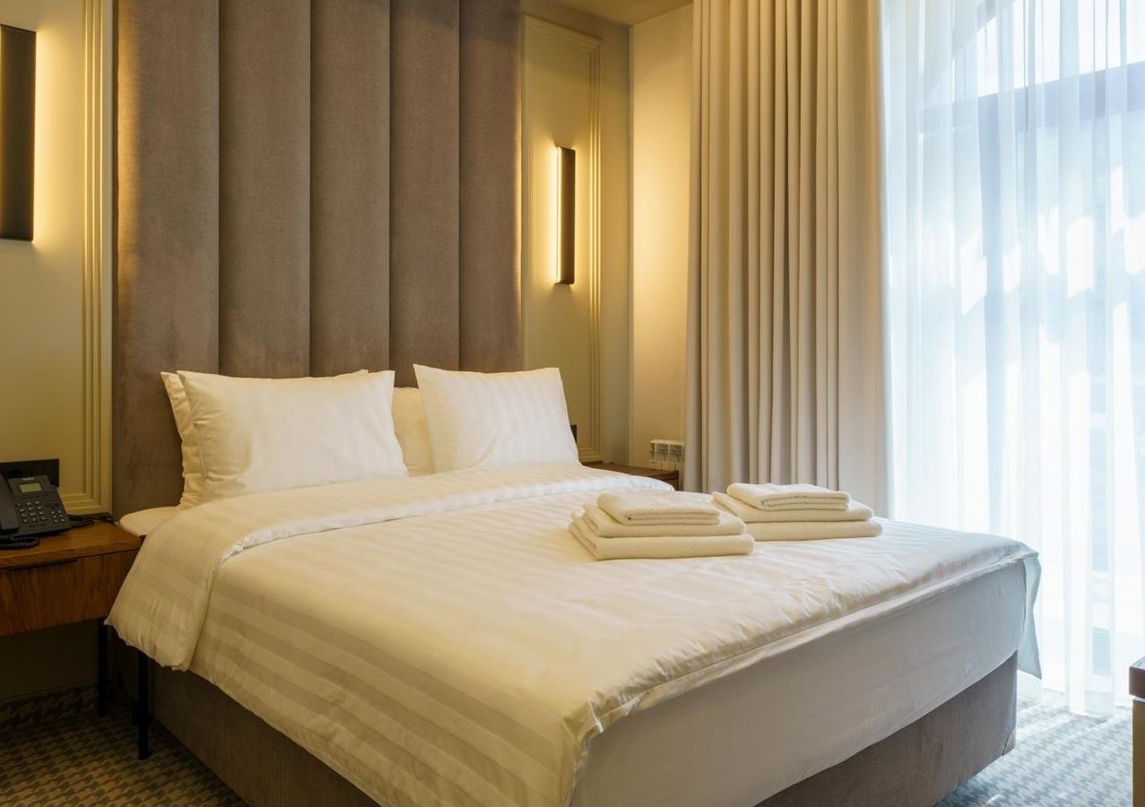 rooms-люкс-семейный-2хкомнатный-с-балконом