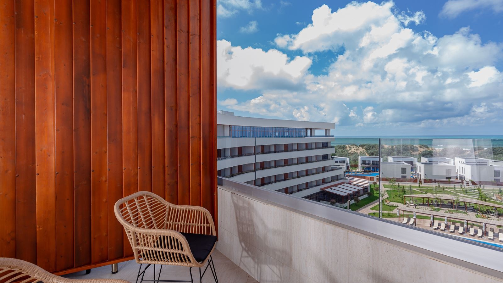 rooms-deluxe-twin-sea-view