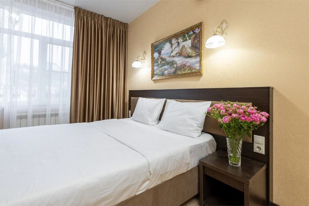 rooms-comfort-with-balcony