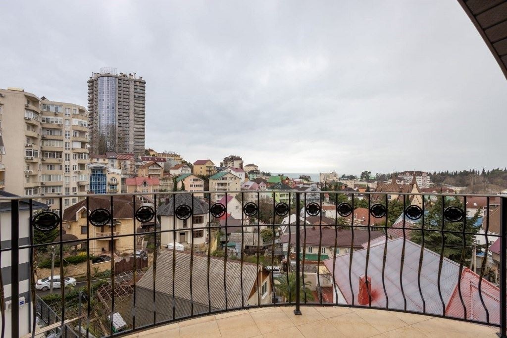 rooms-luxe-with-balcony-sea