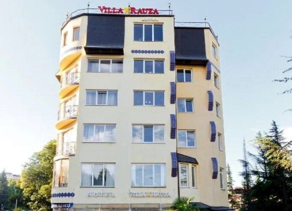 general-main-building