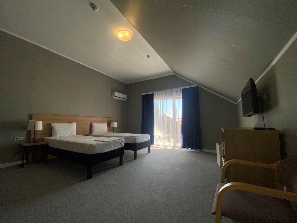 rooms-standart-twin-balcony