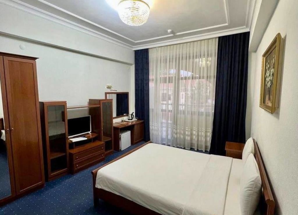 rooms-standart-balcony-side-sea-view