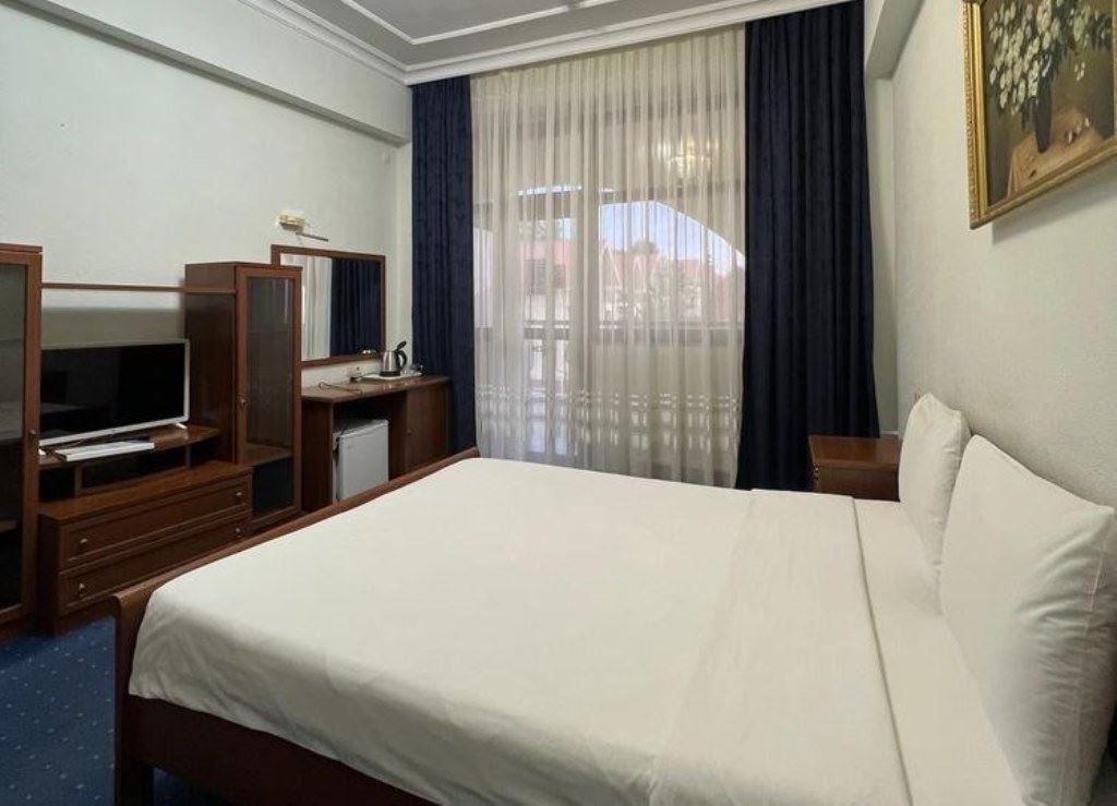 rooms-standart-balcony-side-sea-view